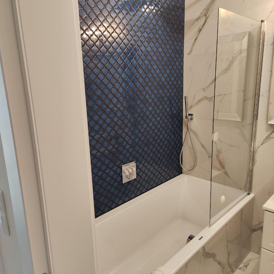 Sleepy3City Apartments Batorego 9 グディニャ エクステリア 写真