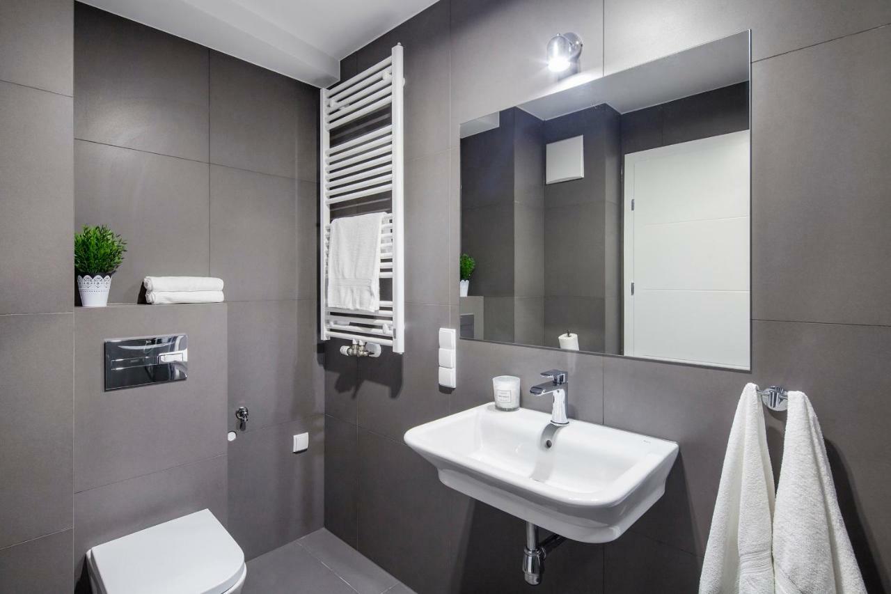 Sleepy3City Apartments Batorego 9 グディニャ エクステリア 写真